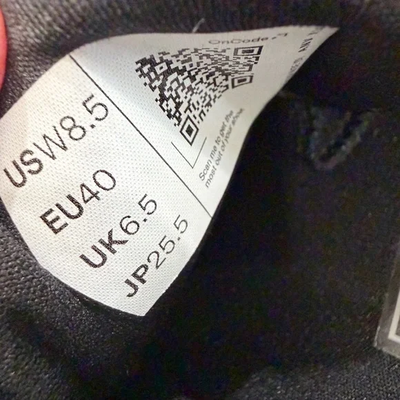 In Running Cloudrunner 2 Women’s Shoes - Missing insole - Picture 8 of 11